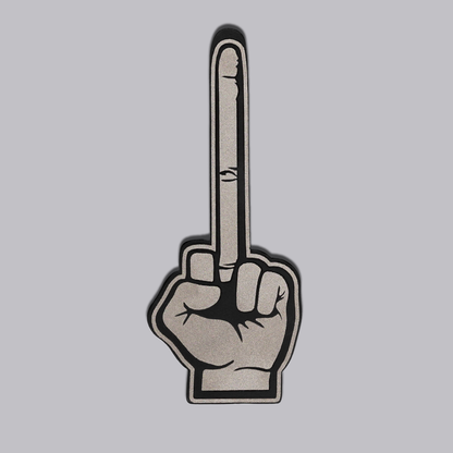 Middle Finger Divot Tool